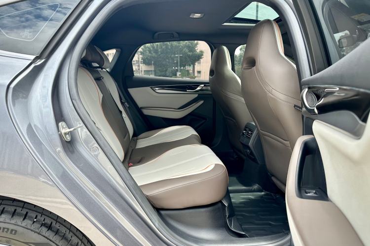 Used BYD Qin PLUS 2023 Champion Edition DM-i 55KM Superior Model Interior 9