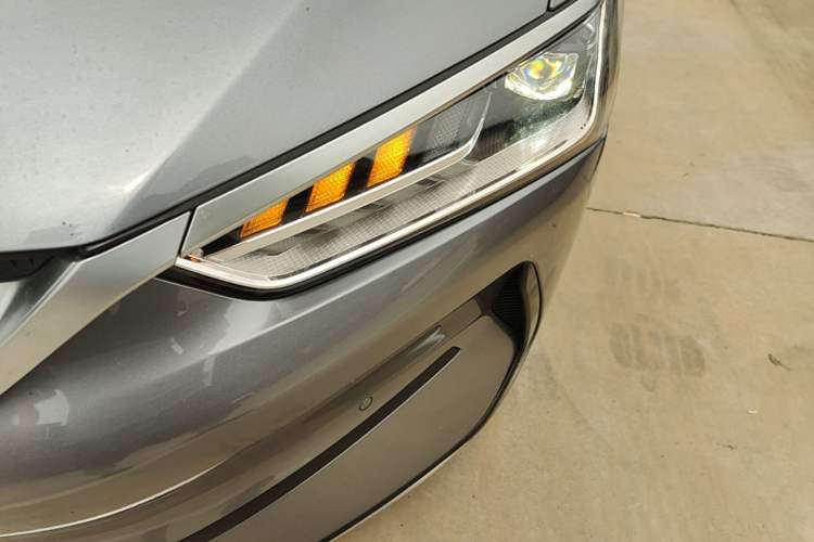 Used BYD Qin PLUS 2023 Champion Edition EV 510KM Beyond Model Left Front Headlight