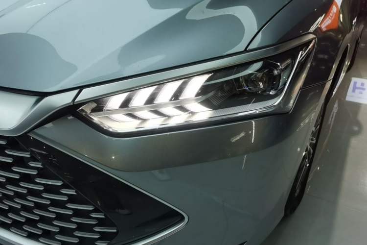 Used BYD Qin PLUS 2023 Champion Edition DM-i 120KM Leading Model Left Front Headlight