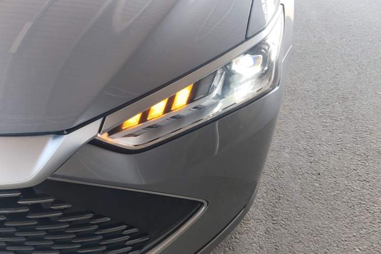 Used BYD Qin PLUS 2023 Champion Edition DM-i 120KM Leading Model Left Front Headlight