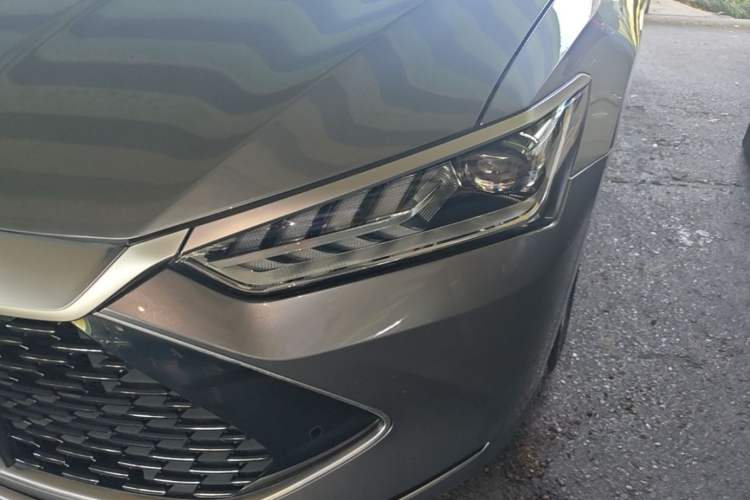 Used BYD Qin PLUS 2023 Champion Edition DM-i 55KM Superior Model Left Front Headlight