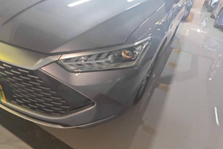 Used BYD Qin PLUS 2023 Champion Edition DM-i 120KM Beyond Model Left Front Headlight