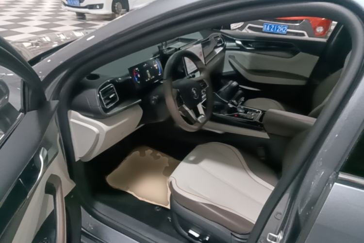 Used BYD Qin PLUS 2023 Champion Edition DM-i 55KM Superior Model Left Front Seat