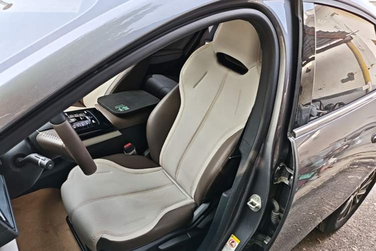 Used BYD Qin PLUS 2023 Champion Edition DM-i 55KM Leading Model Left Front Seat