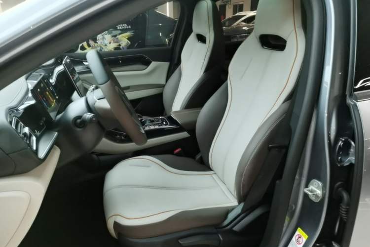 Used BYD Qin PLUS 2023 Champion Edition DM-i 120KM Leading Model Left Front Seat