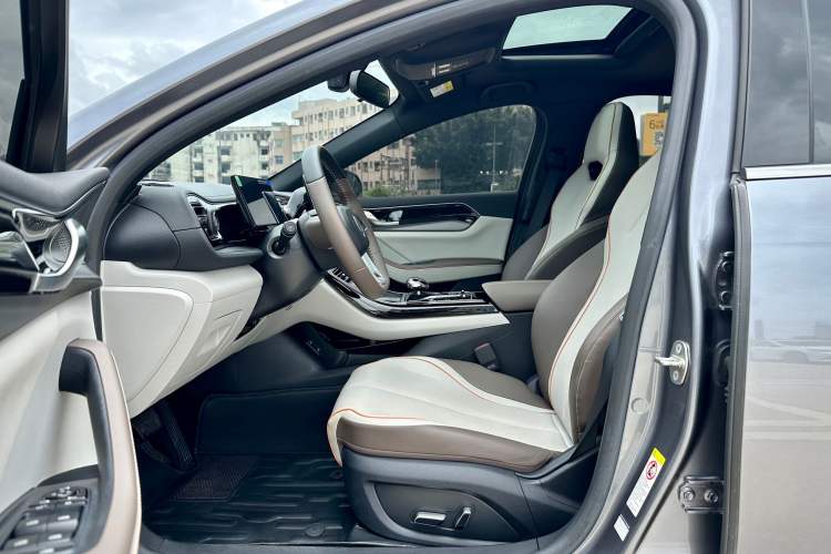 Used BYD Qin PLUS 2023 Champion Edition DM-i 55KM Superior Model Left Front Seat