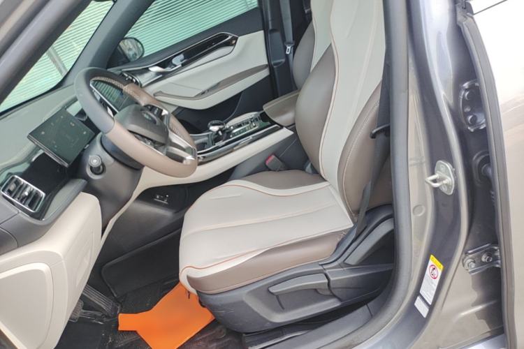 Used BYD Qin PLUS 2023 Champion Edition EV 510KM Leading Model Left Front Seat