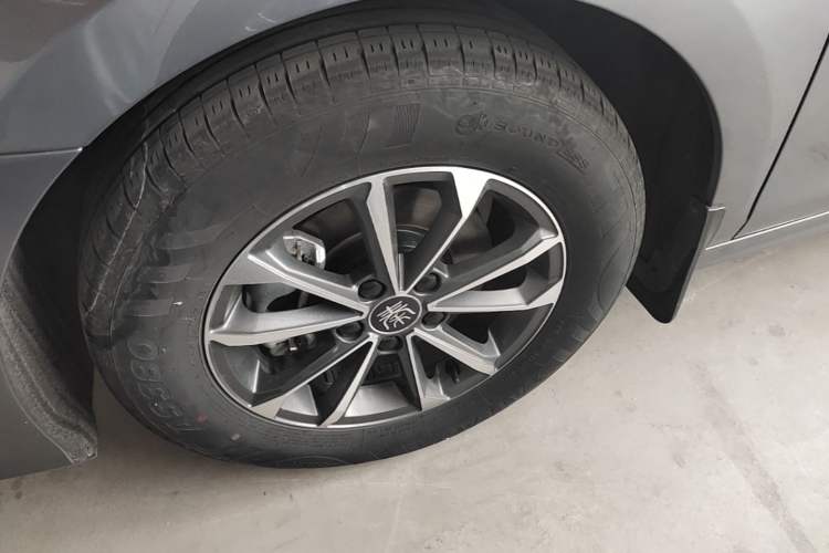 Used BYD Qin PLUS 2023 Champion Edition DM-i 55KM Leading Model Left Front Wheel Hub