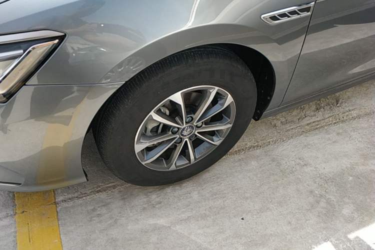 Used BYD Qin PLUS 2023 Champion Edition DM-i 55KM Leading Model Left Front Wheel Hub