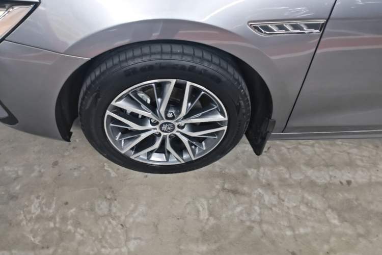 Used BYD Qin PLUS 2023 Champion Edition EV 510KM Leading Model Left Front Wheel Hub