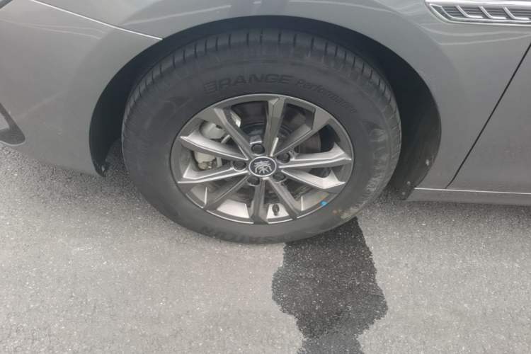 Used BYD Qin PLUS 2023 EV 510KM Travel Edition Left Front Wheel Hub