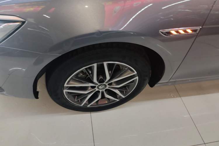 Used BYD Qin PLUS 2023 Champion Edition EV 510KM Leading Model Left Front Wheel Hub