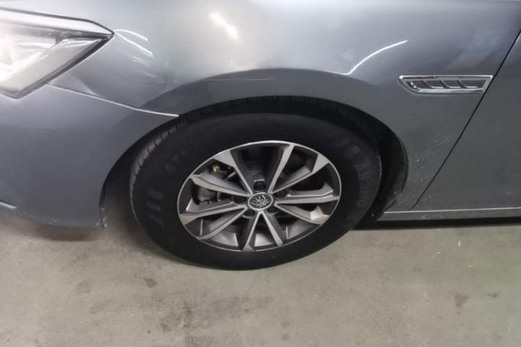 Used BYD Qin PLUS 2023 Champion Edition DM-i 55KM Leading Model Left Front Wheel Hub