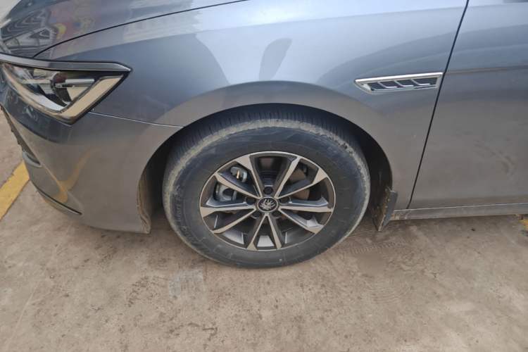 Used BYD Qin PLUS 2023 Champion Edition DM-i 55KM Leading Model Left Front Wheel Hub