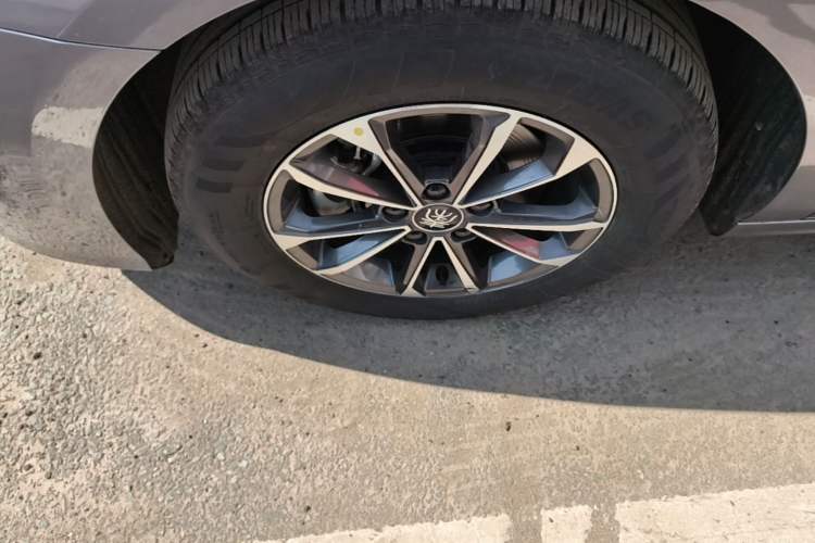 Used BYD Qin PLUS 2023 Champion Edition DM-i 55KM Leading Model Left Front Wheel Hub
