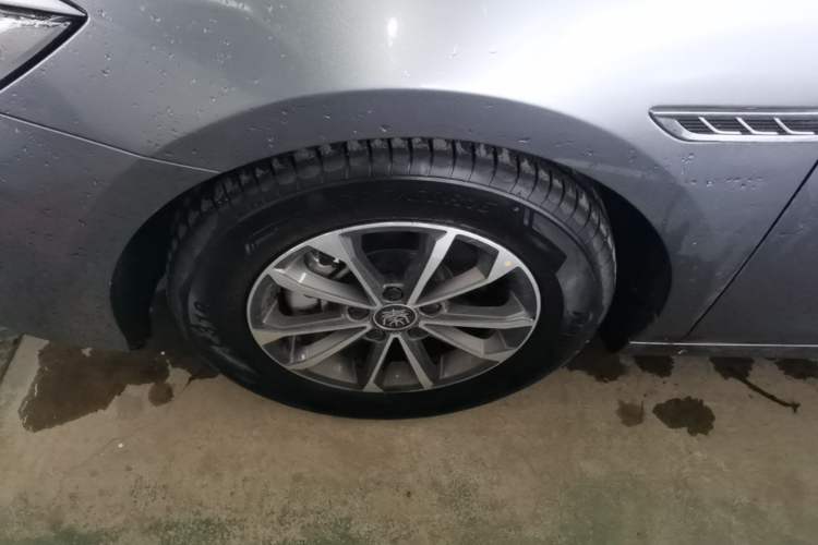 Used BYD Qin PLUS 2023 Champion Edition DM-i 55KM Leading Model Left Front Wheel Hub