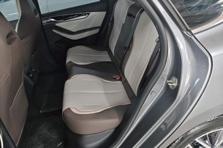Used BYD Qin PLUS 2023 Champion Edition DM-i 55KM Superior Model Left Rear Seat