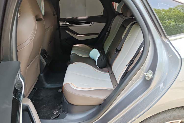 Used BYD Qin PLUS 2023 Champion Edition DM-i 120KM Beyond Model Left Rear Seat