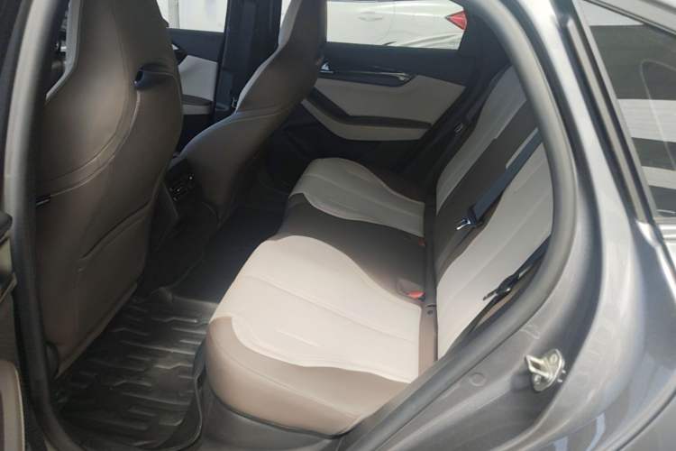 Used BYD Qin PLUS 2023 Champion Edition DM-i 55KM Leading Model Left Rear Seat