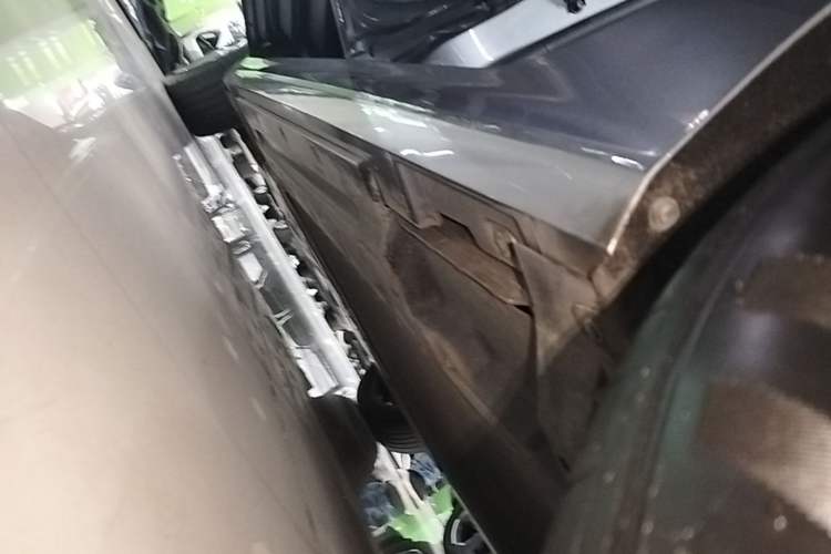Used BYD Qin PLUS 2023 Champion Edition EV 420KM Superior Model Left Side Sill