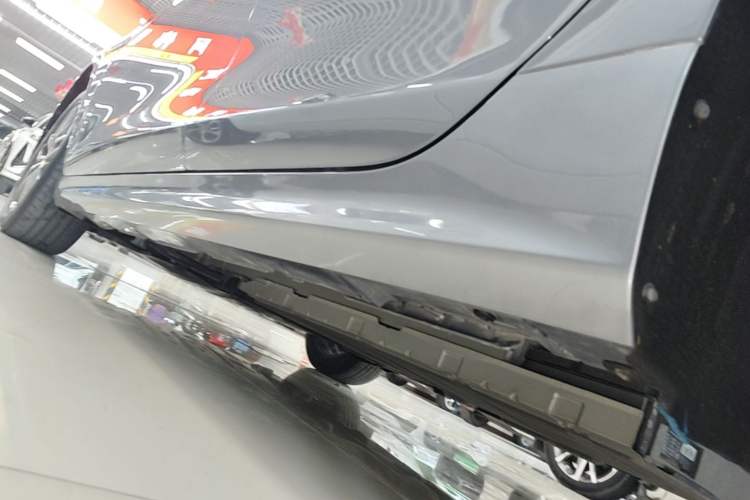 Used BYD Qin PLUS 2023 Champion Edition DM-i 55KM Superior Model Left Side Sill