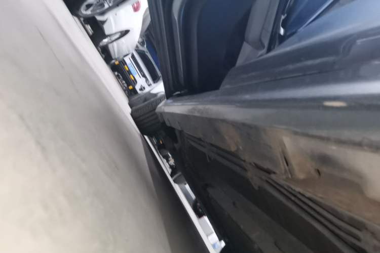 Used BYD Qin PLUS 2023 Champion Edition DM-i 55KM Leading Model Left Side Sill