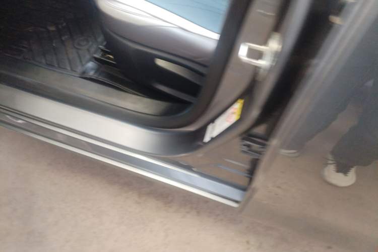 Used BYD Qin PLUS 2023 Champion Edition DM-i 55KM Leading Model Left Side Sill