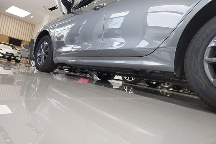 Used BYD Qin PLUS 2023 EV 510KM Travel Edition Left Side Sill