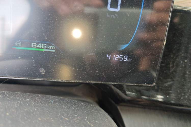 Used BYD Qin PLUS 2023 Champion Edition DM-i 55KM Leading Model Odometer Close Up