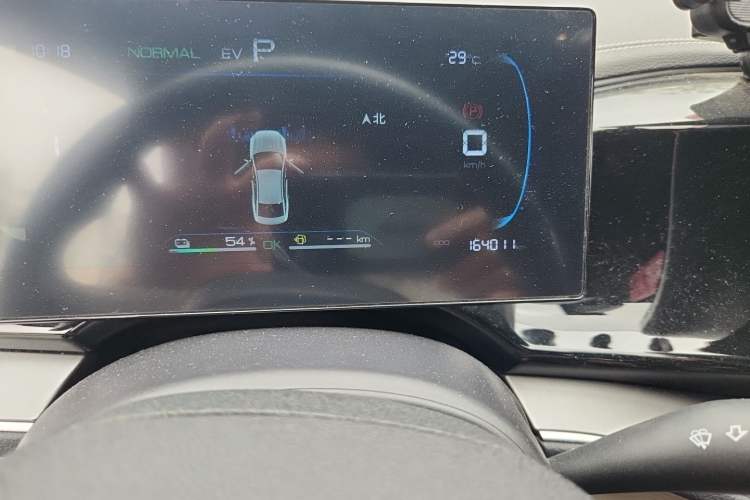 Used BYD Qin PLUS 2023 Champion Edition DM-i 120KM Leading Model Odometer Close Up