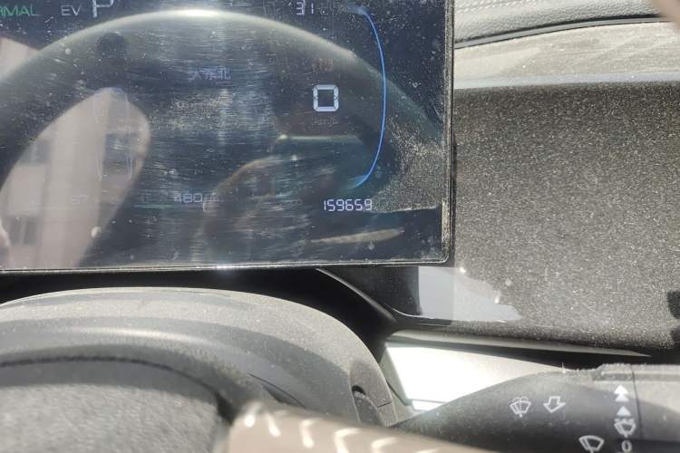 Used BYD Qin PLUS 2023 Champion Edition DM-i 120KM Beyond Model Odometer Close Up