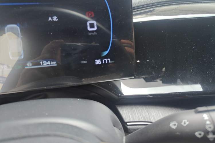 Used BYD Qin PLUS 2023 Champion Edition DM-i 55KM Leading Model Odometer Close Up