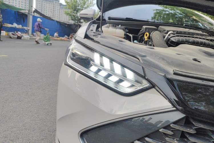 Used BYD Qin PLUS 2023 Champion Edition DM-i 55KM Leading Model Right Front Headlight