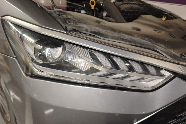 Used BYD Qin PLUS 2023 Champion Edition DM-i 120KM Leading Model Right Front Headlight