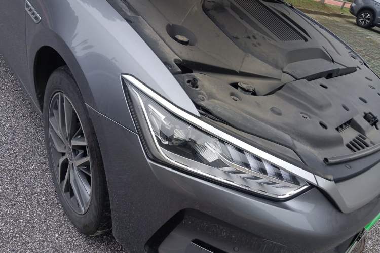Used BYD Qin PLUS 2023 Champion Edition EV 420KM Superior Model Right Front Headlight