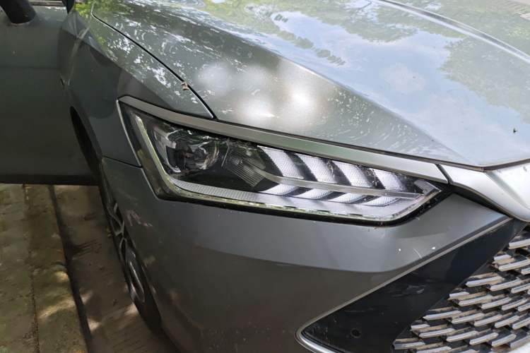 Used BYD Qin PLUS 2023 Champion Edition DM-i 120KM Beyond Model Right Front Headlight