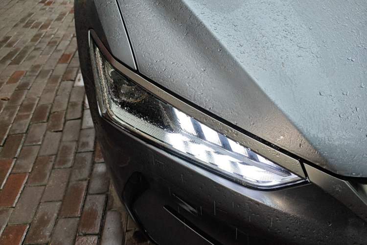 Used BYD Qin PLUS 2023 Champion Edition EV 420KM Leading Model Right Front Headlight