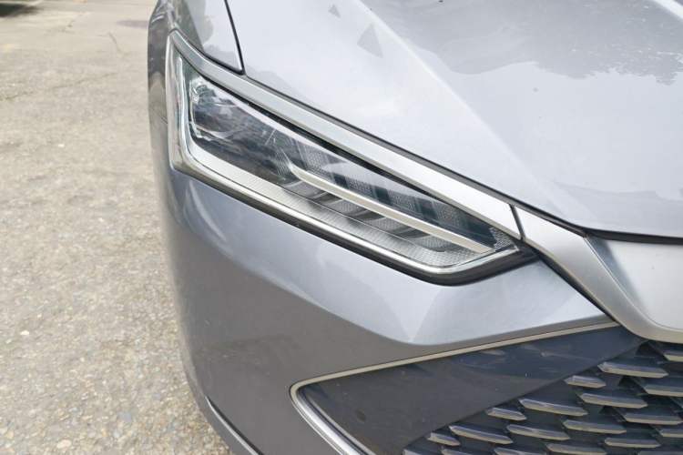 Used BYD Qin PLUS 2023 Champion Edition DM-i 120KM Beyond Model Right Front Headlight