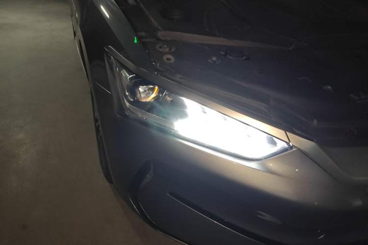 Used BYD Qin PLUS 2023 Champion Edition EV 510KM Leading Model Right Front Headlight