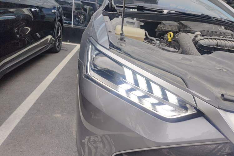 Used BYD Qin PLUS 2023 Champion Edition DM-i 55KM Leading Model Right Front Headlight