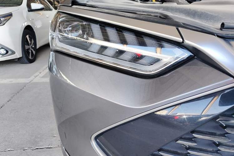 Used BYD Qin PLUS 2023 Champion Edition DM-i 55KM Leading Model Right Front Headlight