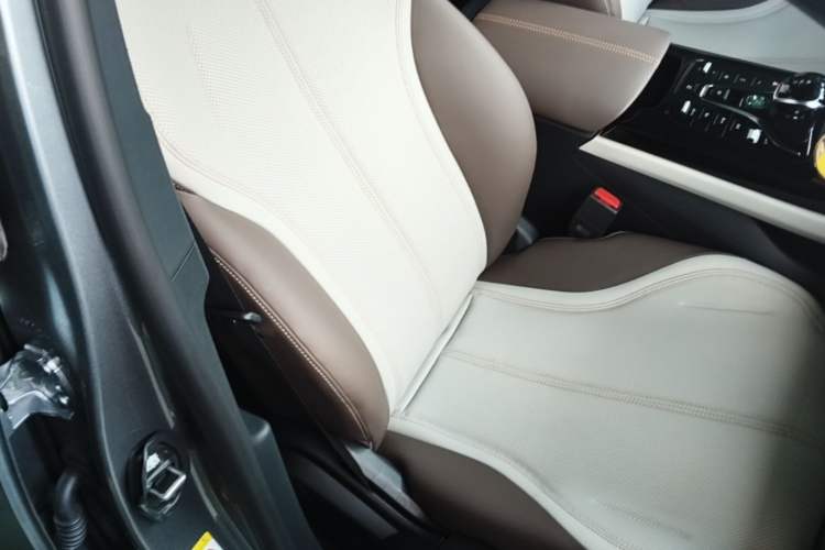 Used BYD Qin PLUS 2023 Champion Edition DM-i 55KM Leading Model Right Front Seat