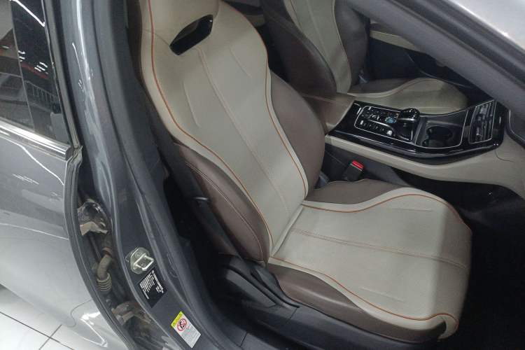 Used BYD Qin PLUS 2023 Champion Edition EV 420KM Leading Model Right Front Seat
