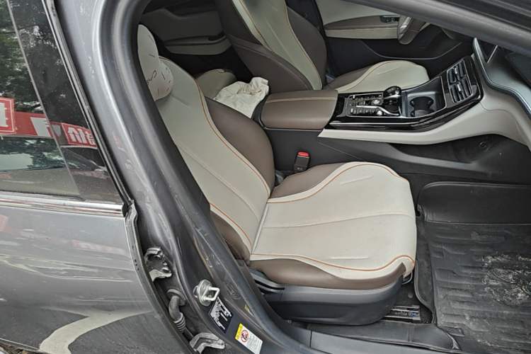 Used BYD Qin PLUS 2023 Champion Edition DM-i 55KM Superior Model Right Front Seat