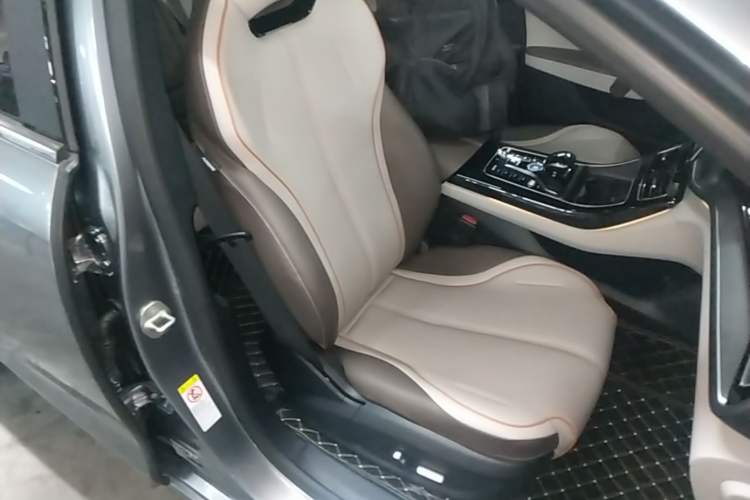 Used BYD Qin PLUS 2023 Champion Edition DM-i 120KM Excellence Model Right Front Seat
