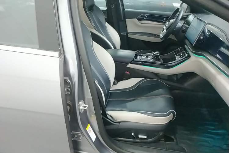 Used BYD Qin PLUS 2023 Champion Edition DM-i 120KM Excellence Model Right Front Seat