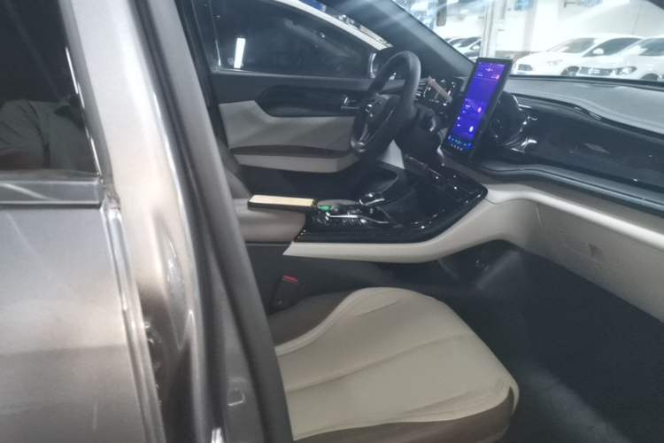 Used BYD Qin PLUS 2023 Champion Edition DM-i 55KM Leading Model Right Front Seat