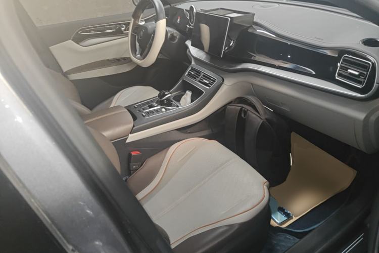 Used BYD Qin PLUS 2023 Champion Edition DM-i 120KM Leading Model Right Front Seat