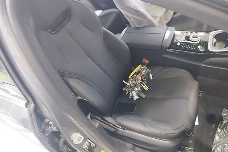 Used BYD Qin PLUS 2023 EV 510KM Travel Edition Right Front Seat
