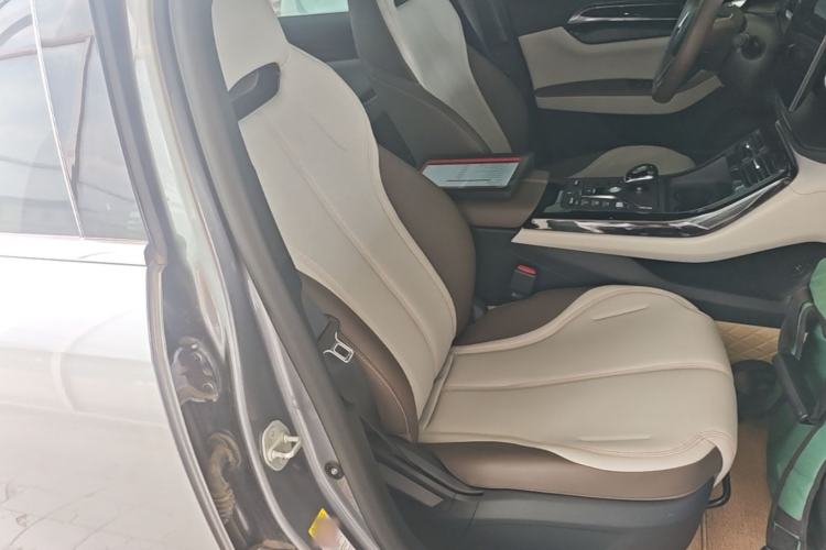 Used BYD Qin PLUS 2023 Champion Edition DM-i 55KM Leading Model Right Front Seat